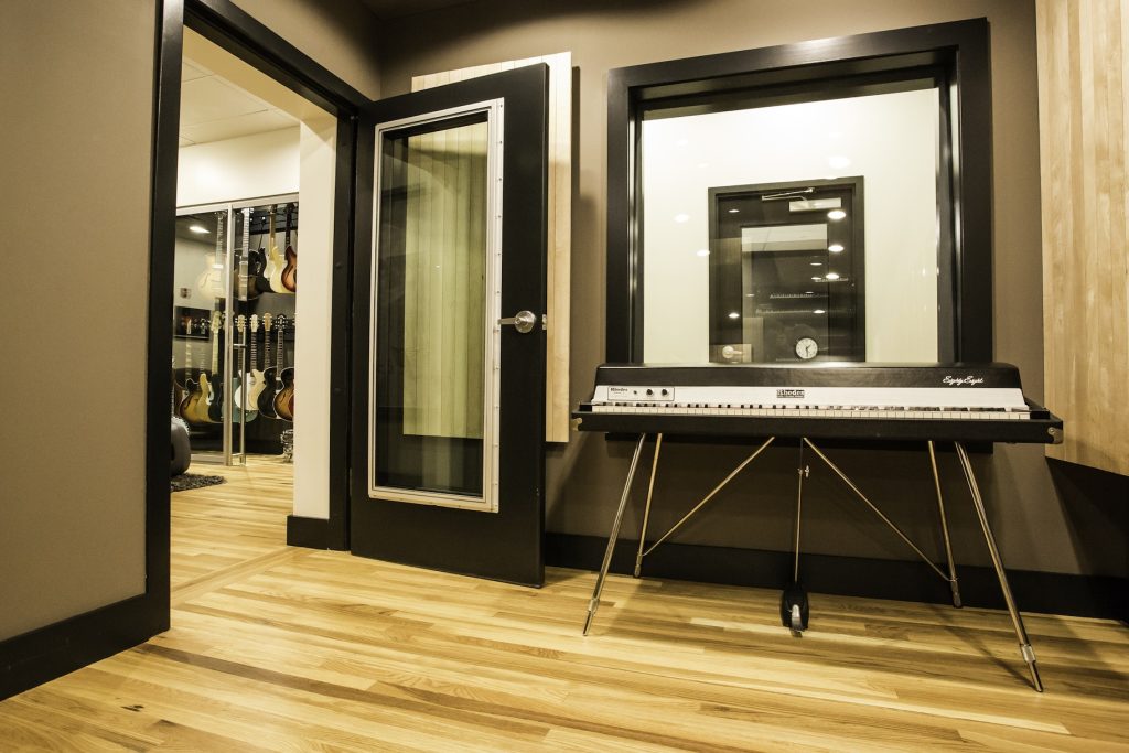Soundproof Doors in Dubai | Acoustic Door Solutions | Sonic World